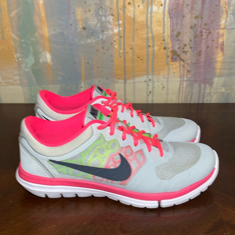 Nike Flex 2015 RN Pure Platinum/Hyper Pink/ Voltage Green Shoes size 9